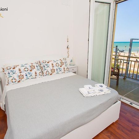Palm Beach House - Vista Mare Montesilvano Marina Kültér fotó